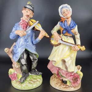 Villa Roma Created By Rossano Japan Figurines Peasants Playing Musical Instrumen